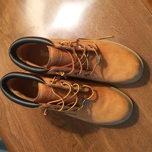 Women's timberland boots size 8.5